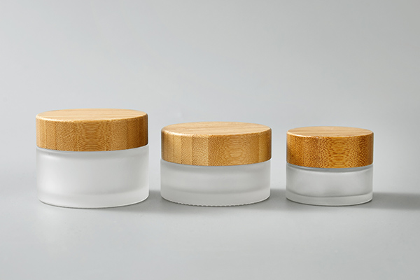 cream jar with bamboo lid